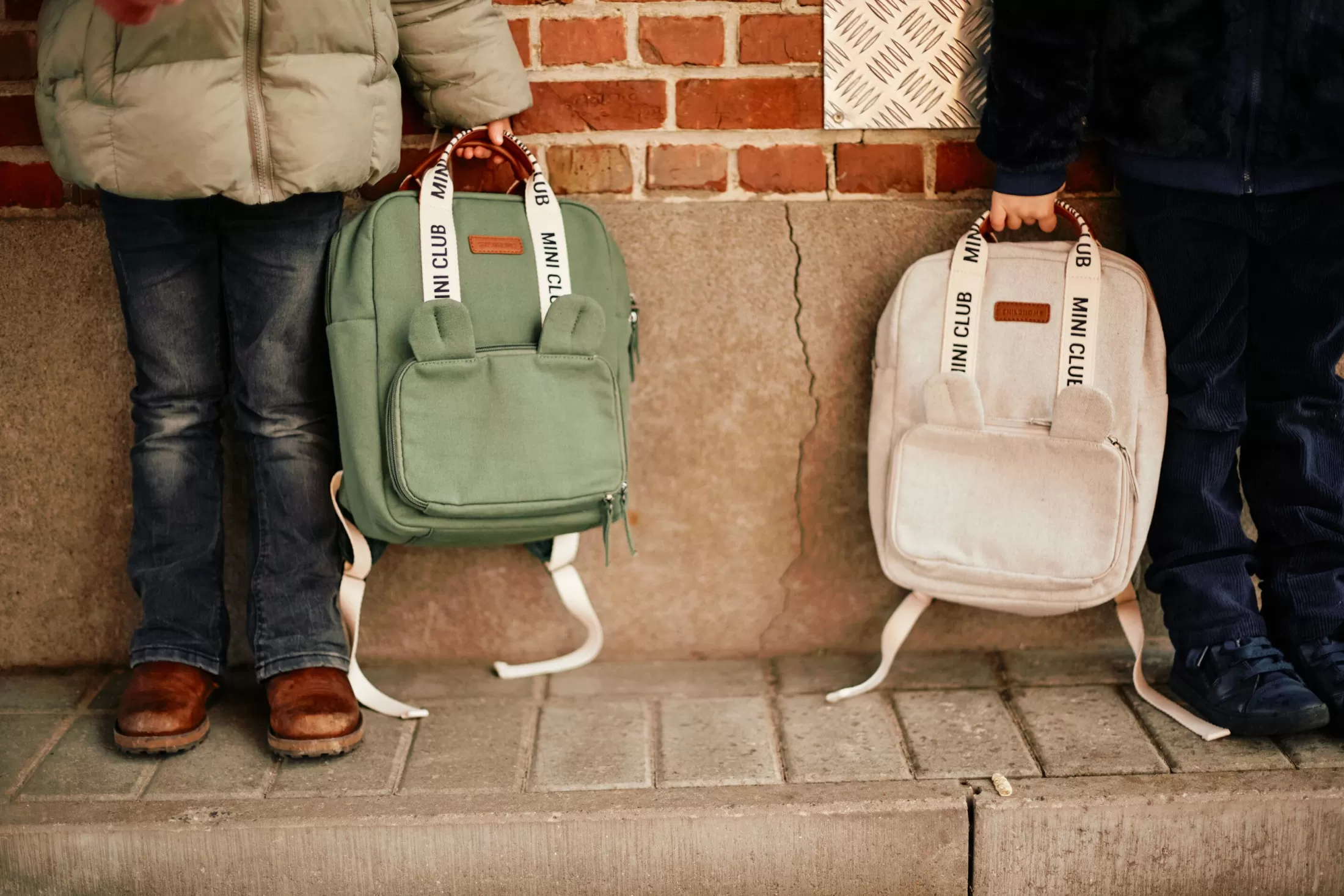 Shop Mini Club Sac a dos Enfant - Signature - Canvas - Off white Kids Bags | Signature Collection