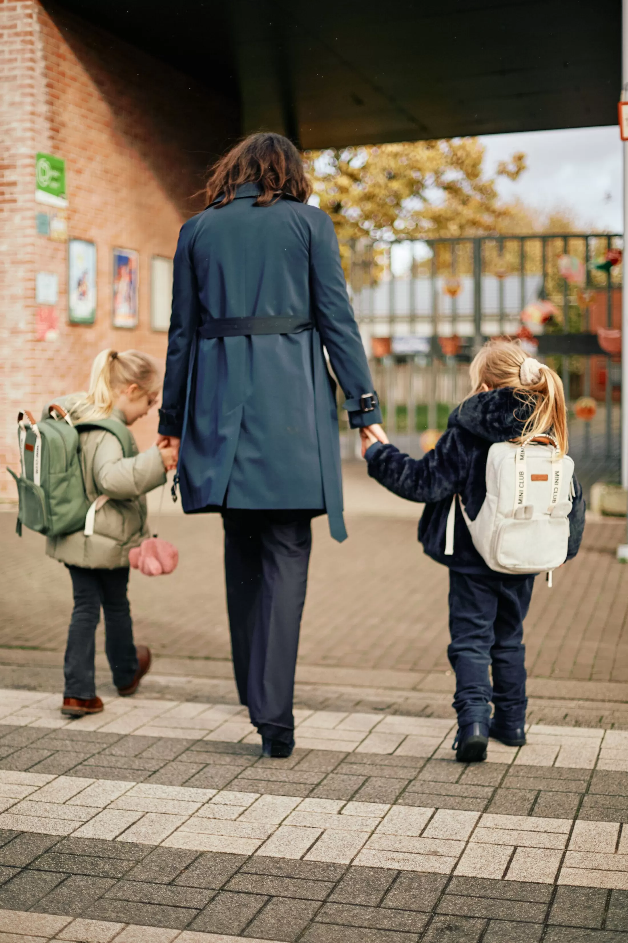 Shop Mini Club Sac a dos Enfant - Signature - Canvas - Off white Kids Bags | Signature Collection
