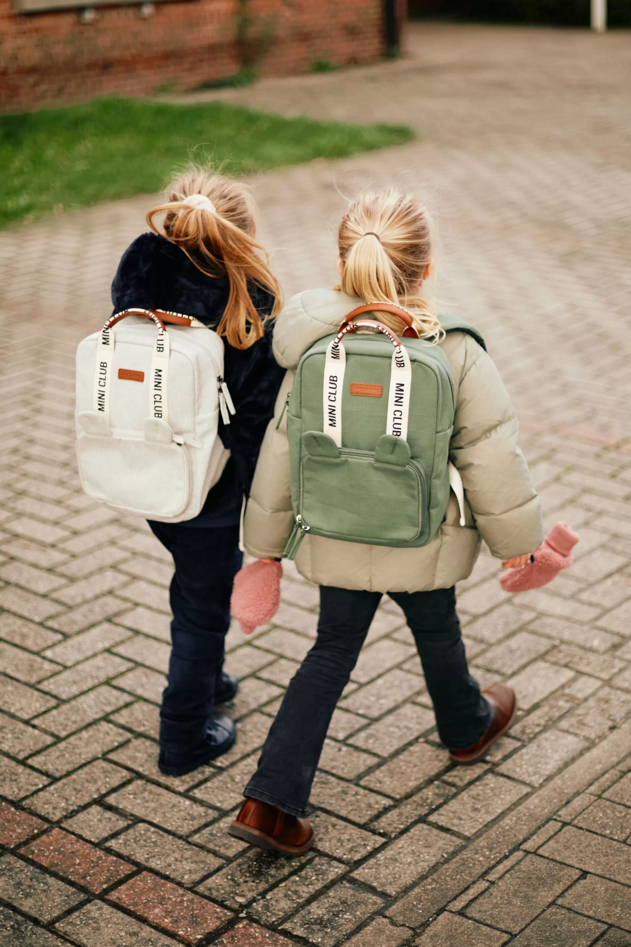 Shop Mini Club Sac a dos Enfant - Signature - Canvas - Off white Kids Bags | Signature Collection